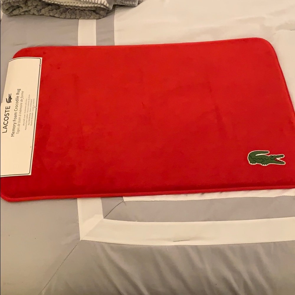 NWT LACOSTE MEMORY FOAM RUG COLOR = RED